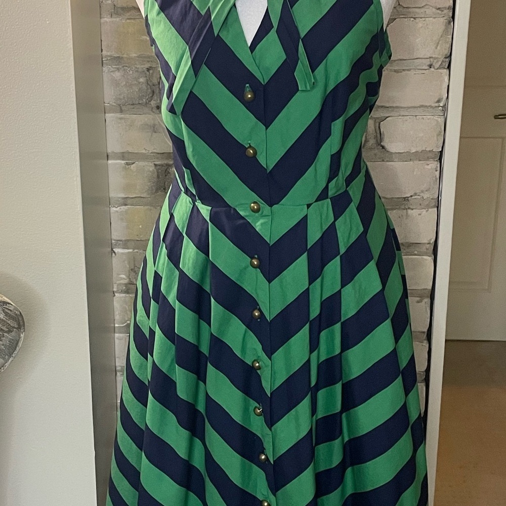 Anthropology Brand, Girls from Savoy, Green & Navy Sun Dress w/ pockets, Sz 4 - Picture 5 of 16